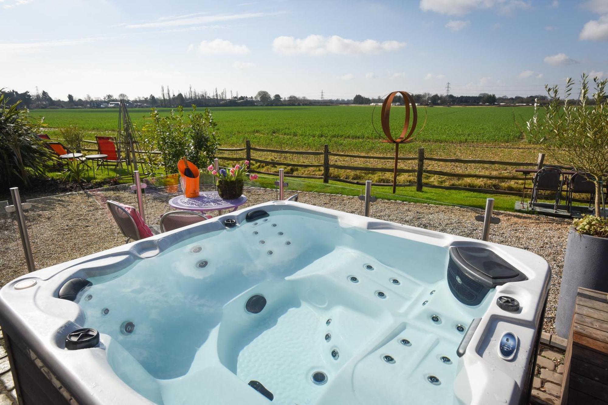 Westbourne  Air Maison - The Cow Shed Wow Factor Countryside Retreat מראה חיצוני תמונה