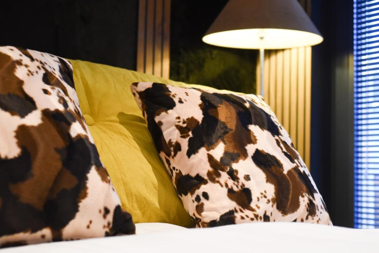 Westbourne  Air Maison - The Cow Shed Wow Factor Countryside Retreat מראה חיצוני תמונה