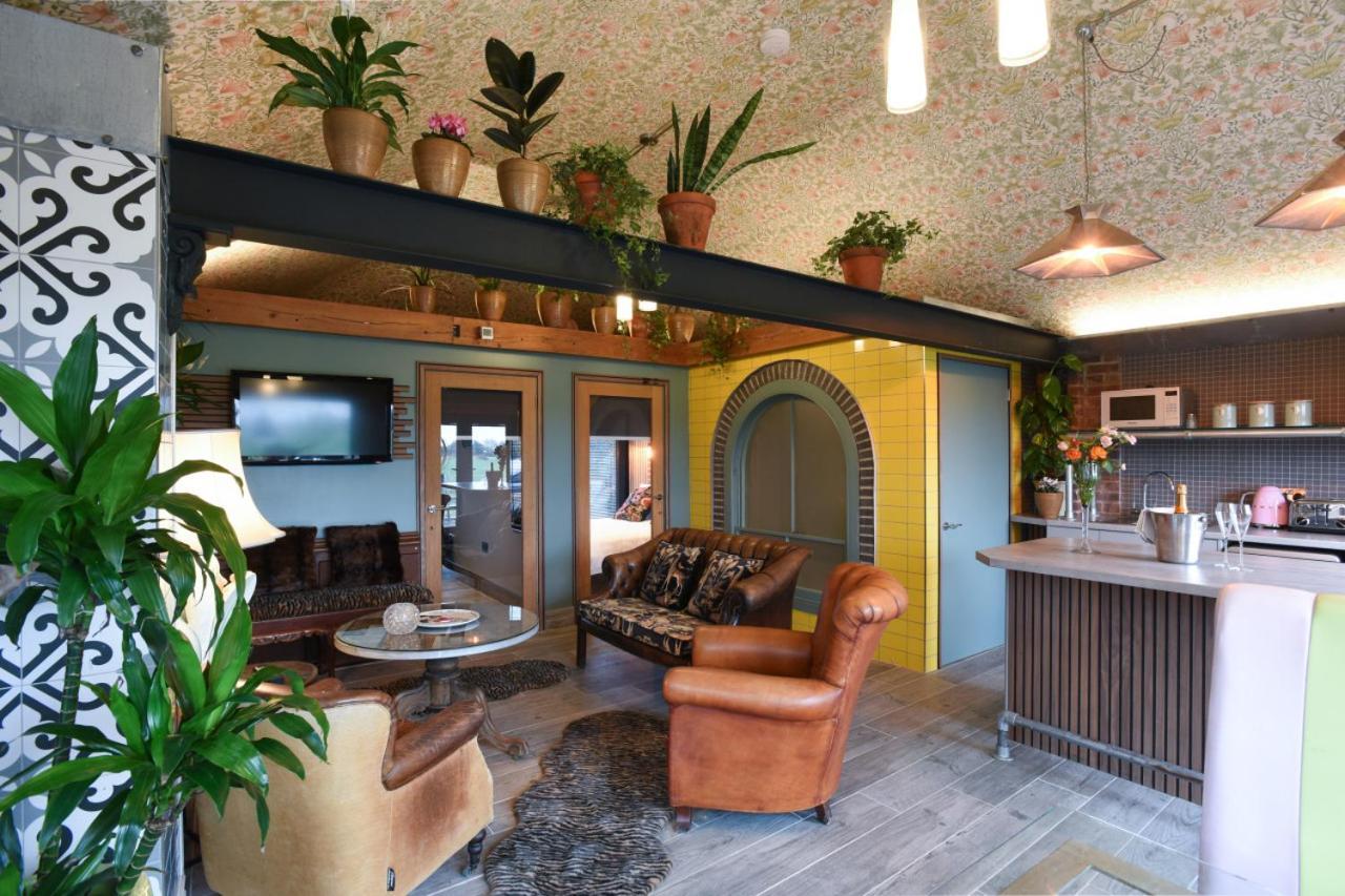 Westbourne  Air Maison - The Cow Shed Wow Factor Countryside Retreat מראה חיצוני תמונה