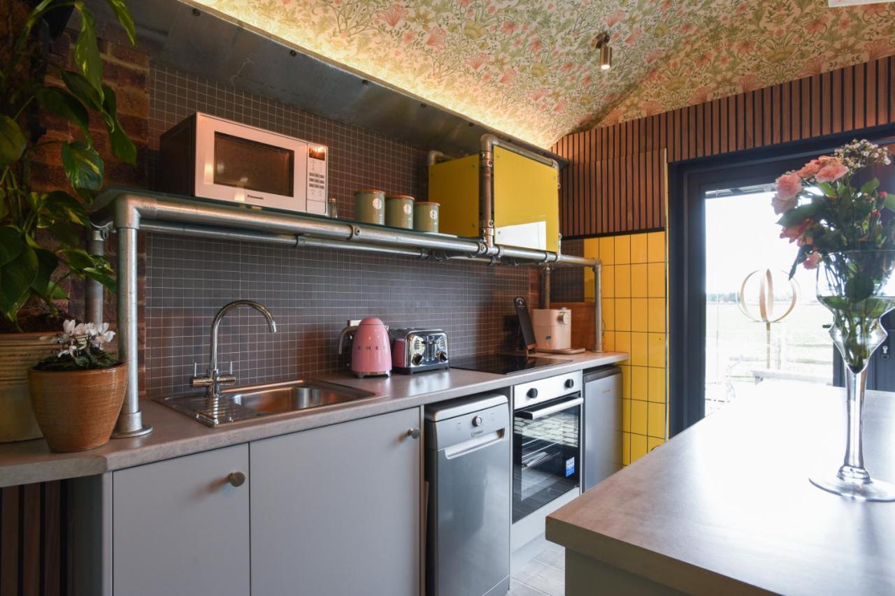 Westbourne  Air Maison - The Cow Shed Wow Factor Countryside Retreat מראה חיצוני תמונה